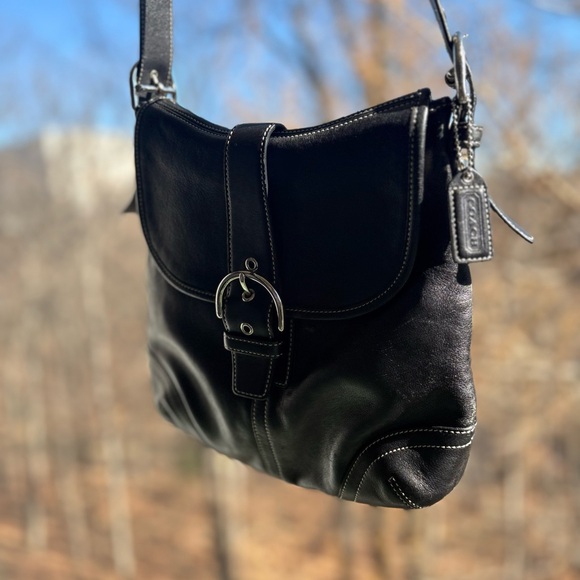 Vintage Coach Soho Flap Crossbody | 9480 | Black Hangtag | Great Condition - Picture 3 of 10